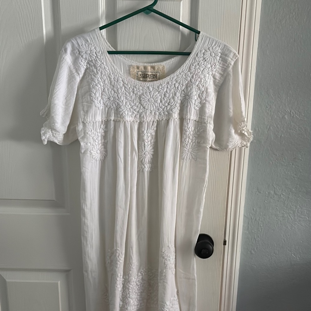 NWOT Siren Brand white embroidered peasant dress